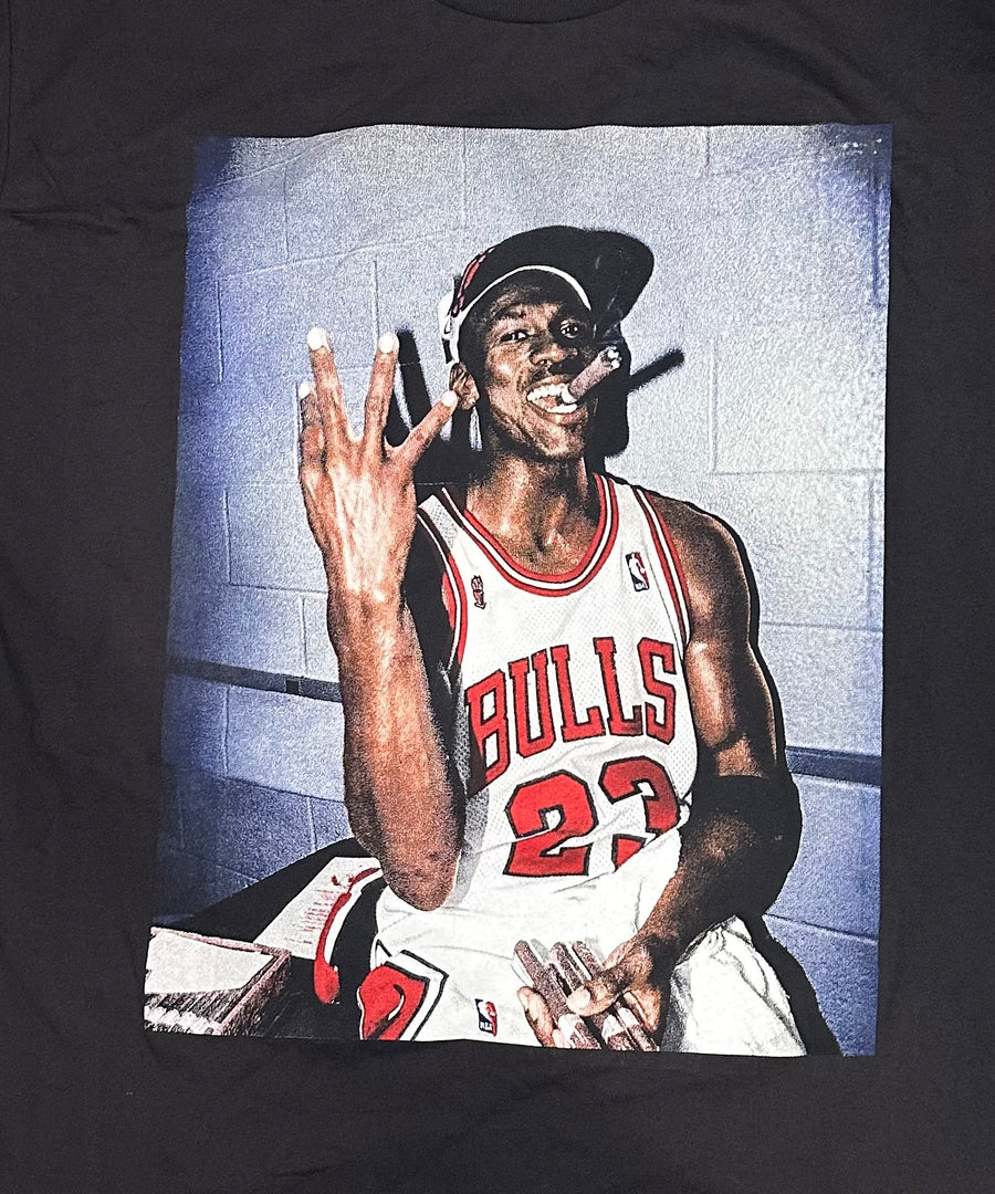 Michael Jordan 'Bulls' Graphic Tee | MBC Boutique
